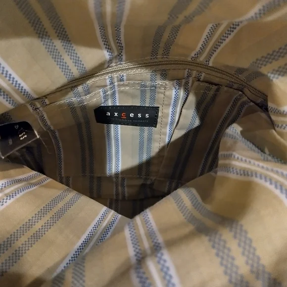 Axcess Tan and Brown Bag - Picture 3 of 3